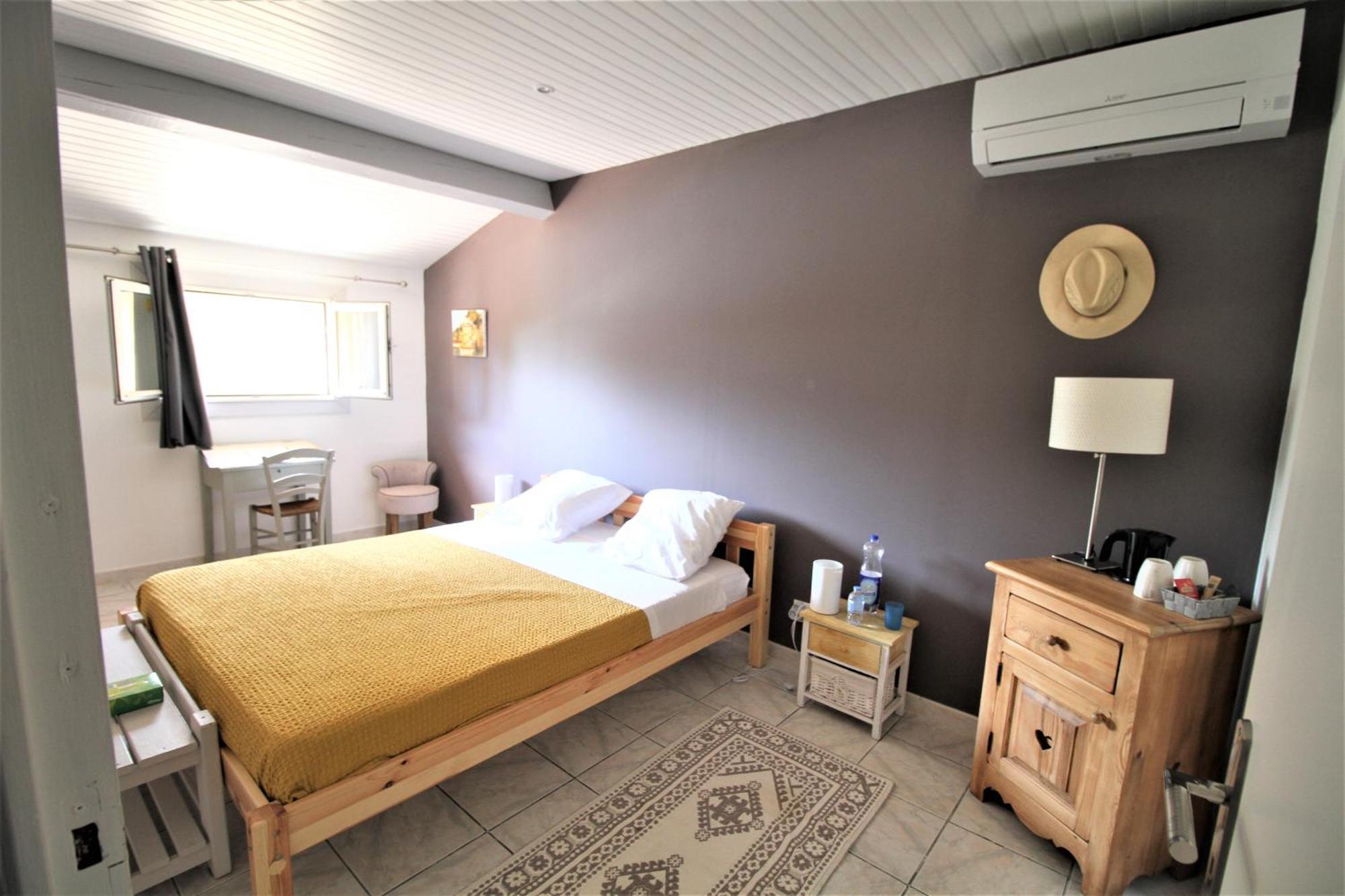 B&B Et Gite D'Ayran Saint-Quentin-la-Poterie Esterno foto